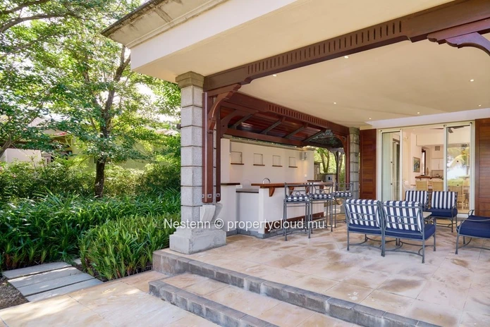 4 bedrooms villa with private pool and garden in a golf estate