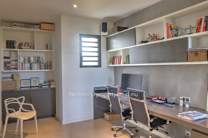 Somptueuse villa de 4 chambres avec vue plongeante sur nature et rivière 