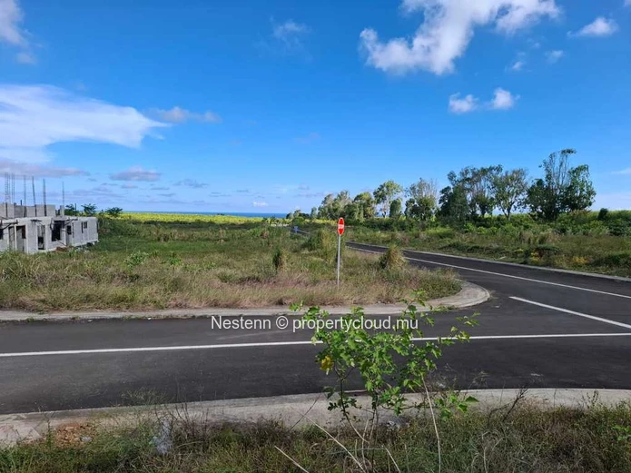 520 m² land with stunning sea and mountain views.