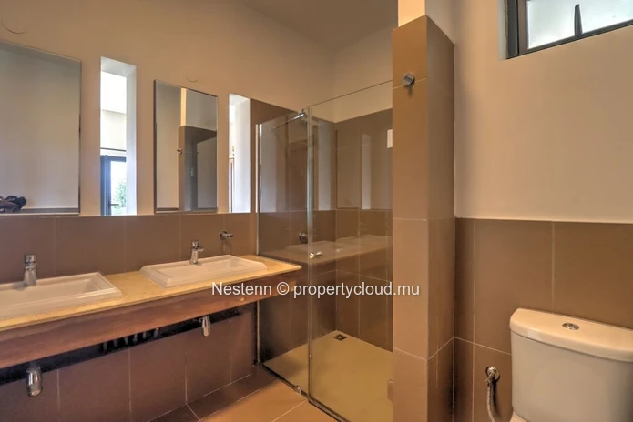 Élégant appartement meublé de 3 chambres avec vue imprenable 