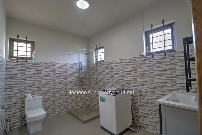 Maison de 4 chambres avec piscine privée - à 5 minutes à pied de la plage