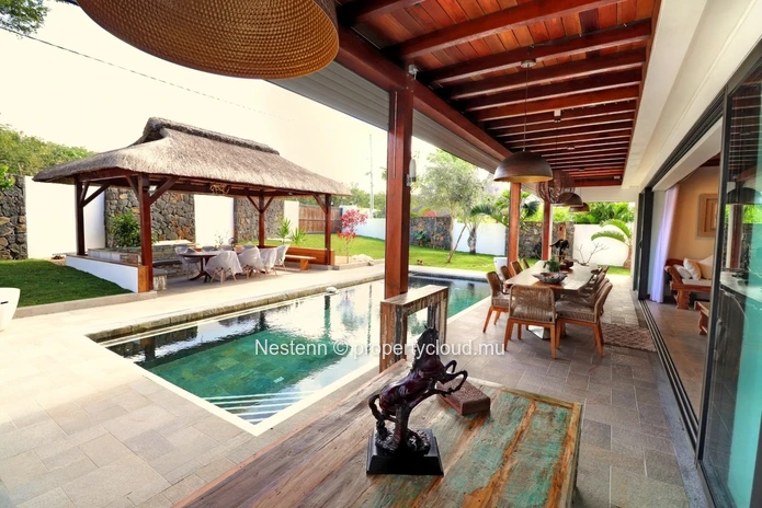 Sublime villa de 6 chambres de style balinais en résidence sécurisée
