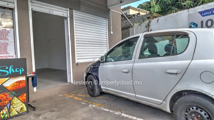 Espace commercial de 15,99 m² 
