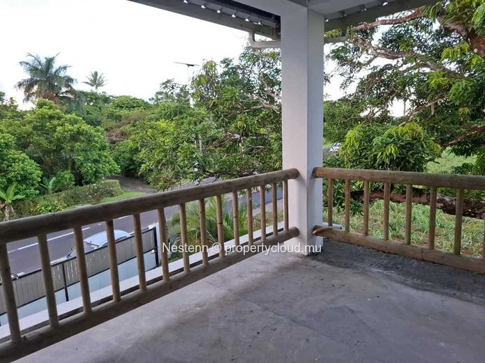 Bâtiment commercial de 340 m² Idéalement situé 