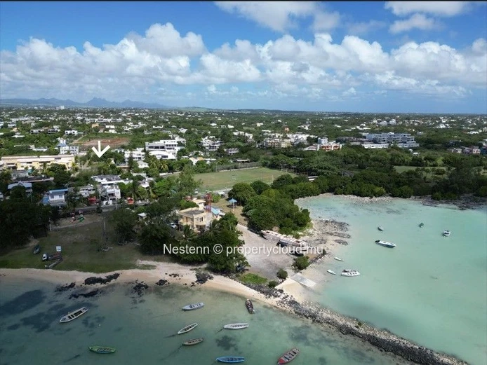Residential plot of 600m² just steps from the beach 