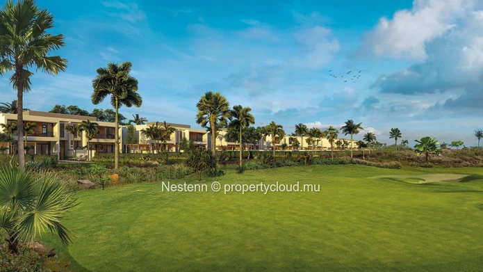 Villa de 2 chambres sur 2 niveaux dans un prestigieux complexe de golf.