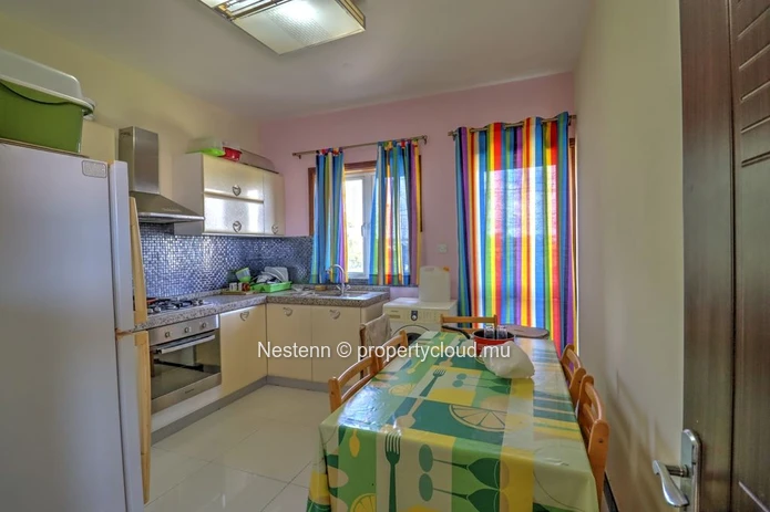 3-bedroom en suite apartment with sea view 