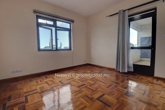 Elegant furnished penthouse with stunning views