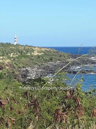 Terrain résidentiel 31 235 m² avec vue mer près du phare 