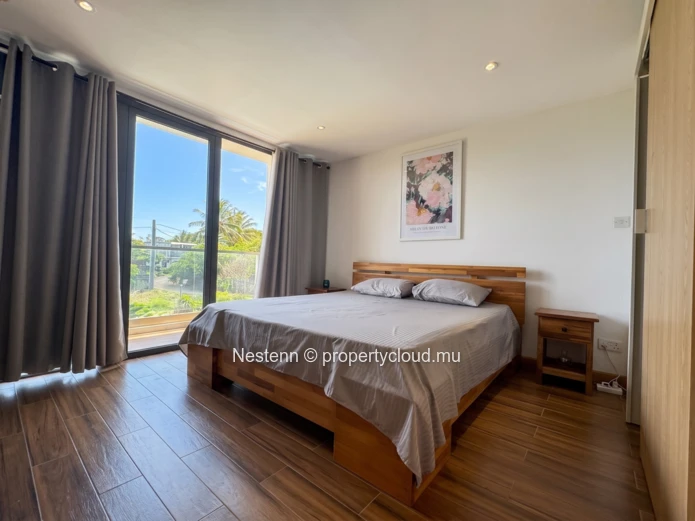 New 2-bedroom apartment close to the beach