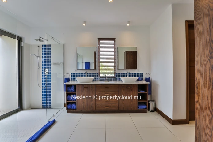Villa moderne de 4 chambres en résidence sécurisée