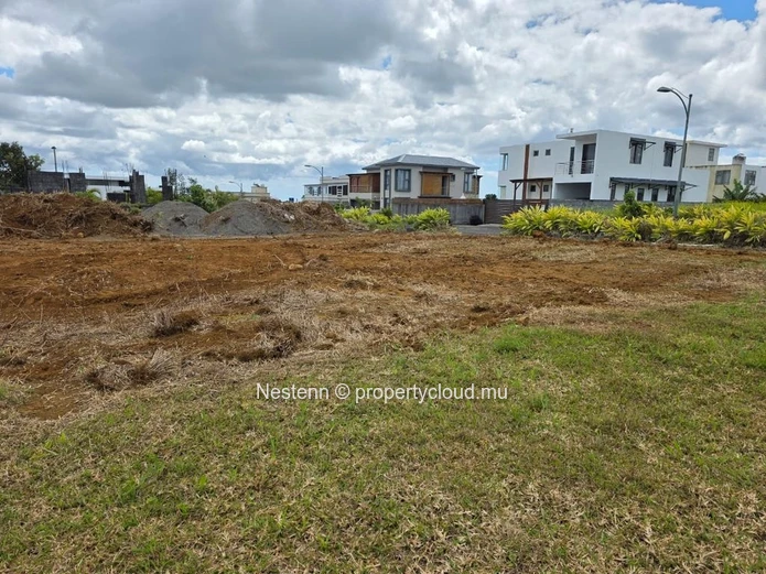 Residential land of 627.80 m²