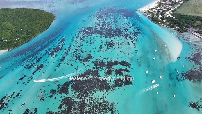 Terrain de 780,7 m²/18,5 perches en résidence sécurisée