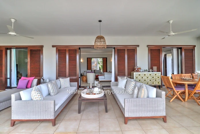 Superbe villa de 5 chambres située dans un domaine golfique
