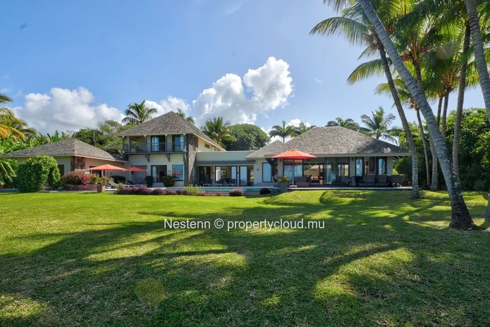 Villa avec vue mer – Élégance moderne avec piscine privée