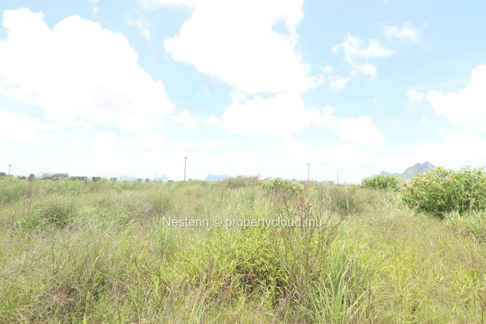 Terrain de 462.97 m²