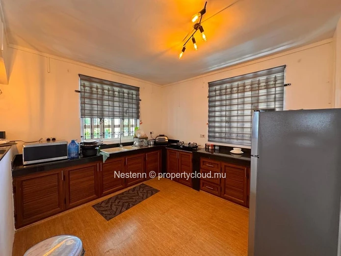 Contemporary duplex villa with 4 bedrooms in a quiet area.