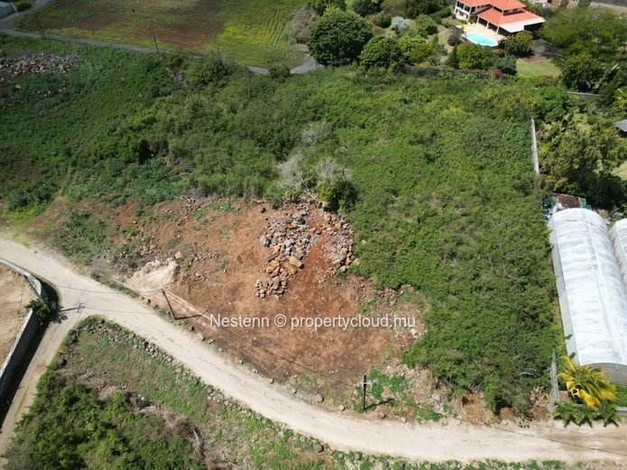 Residential land 2548m² near beach 