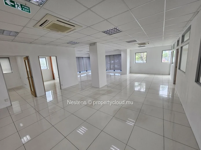 Office space of 270 m² 