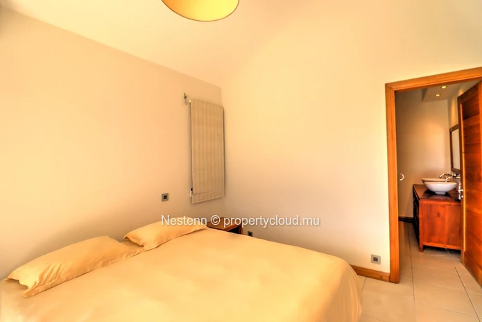 Fantastic 5 bedroom villa with panoramic sea views