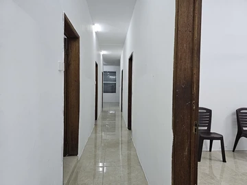 9 Bedroom House