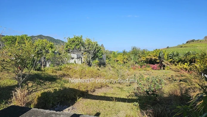 Domaine avec vue sur mer comprenant 17 chalets dans un cadre tropical luxuriant