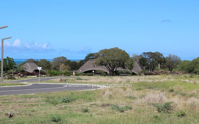 Exceptional Plot of 4227 m2 Domaine de Palmyre 