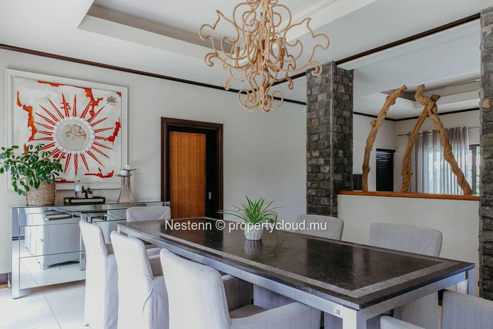 Fabuleuse villa coloniale de 6 chambres avec piscine privée dans un luxueux domaine de golf 