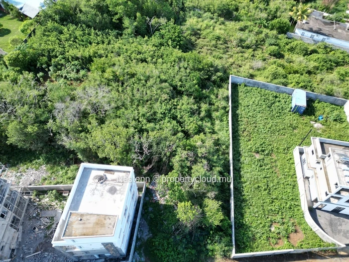 Residential land of 751 sqm found in the heart of Grand Baie.