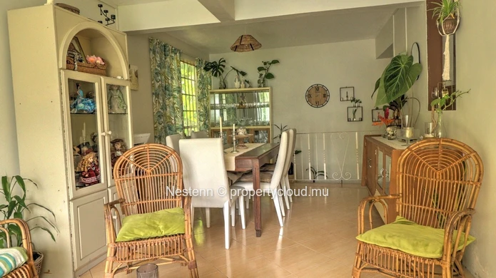 Maison 2 chambres vec jardin et potentiel d'extension
