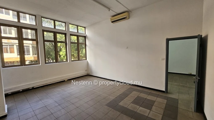 Bureau de 560m²  