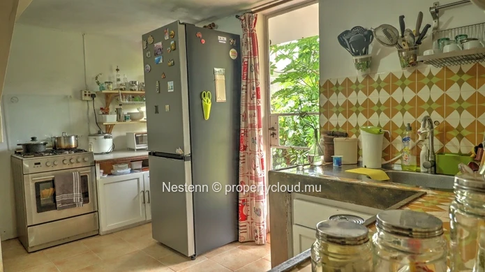 Maison 2 chambres vec jardin et potentiel d'extension