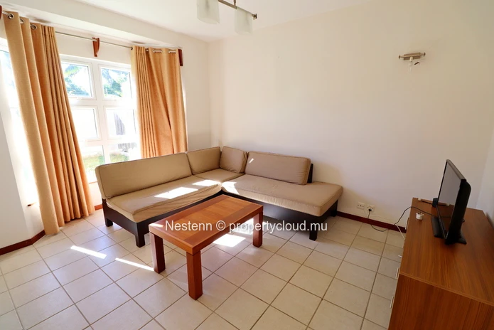 Pleasant 3-bed semi-detached house located in a residential complex.