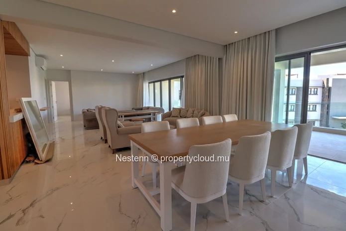 Superbe penthouse avec rooftop et piscine privée