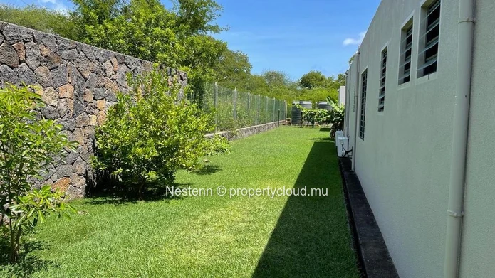 Splendide villa familiale et son charmant cottage au coeur de la nature de l'ouest