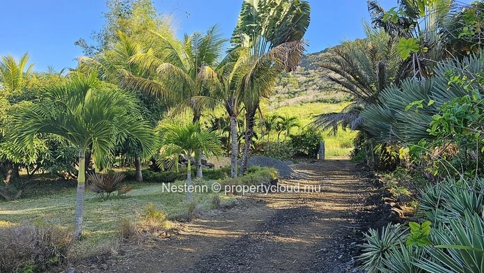 Domaine avec vue sur mer comprenant 17 chalets dans un cadre tropical luxuriant