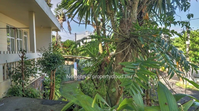 Traditional single-storey villa with 4 bedrooms