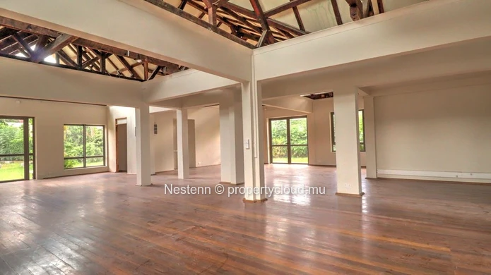 Commercial premises of 264 m² on ground floor