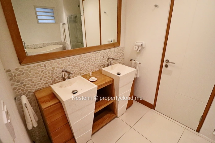 A seaside lifestyle, combining elegance and serenity
