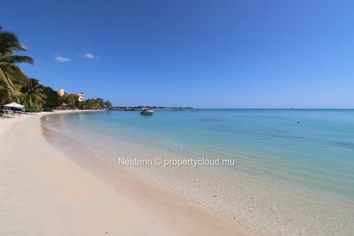 Maison jumelée moderne de 3 chambres avec accès à une belle plage