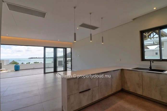 Penthouse de 4 chambres avec vue mer et montagne 