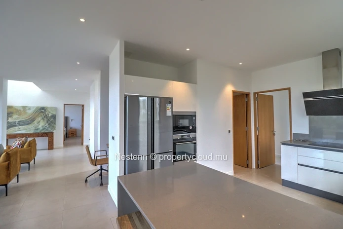 Le confort d'une villa neuve de 4 chambres en suite dans un domaine sécurisé