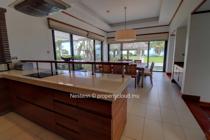 Magnifique villa vue mer de 5 chambres sur le Golf Ernie Els