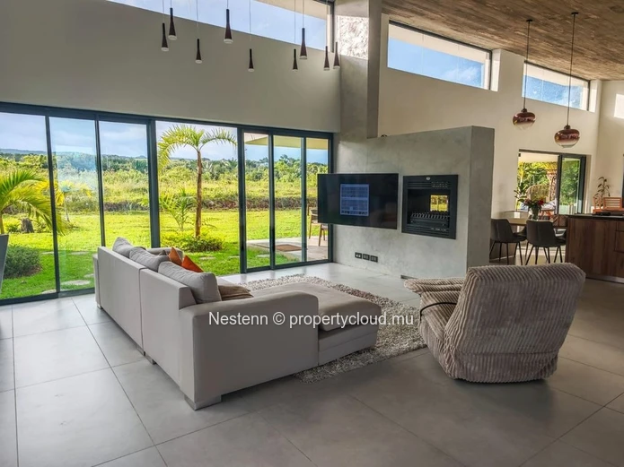 Spacious villa of 4 bedrooms