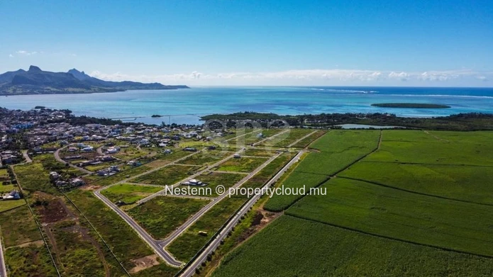Residential Land of 634.51 M²/15 Perches.