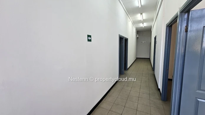 Bureau de 560m²  
