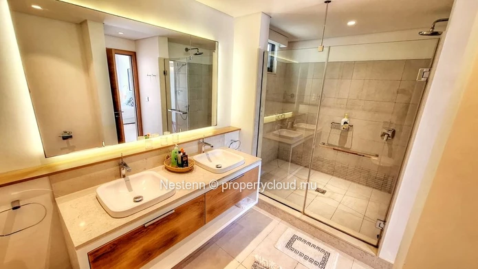 Penthouse de 2 chambres dans un domaine prestigieux 