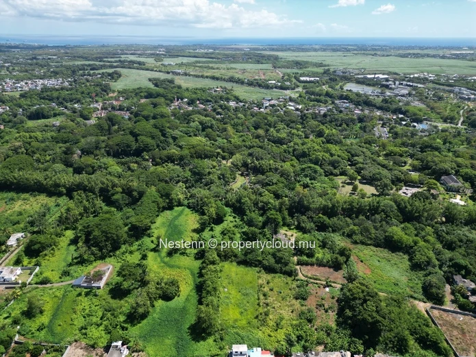 Terrain résidentiel de 2954 m², ce terrain est parfait pour votre projet de maison