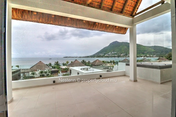 Penthouse de 4 chambres avec vue mer et montagne 