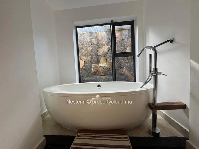 Villa d'exception au cœur d'un domaine privé